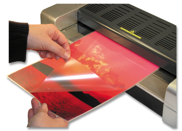A4 200 Micron Gloss Laminating Pouches - Image 4