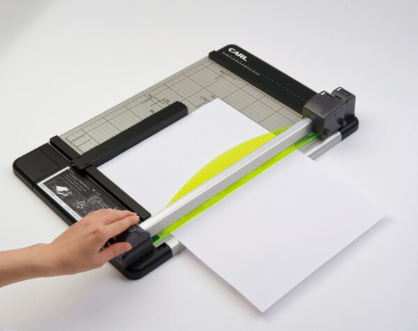 Carl DC-210N A4 Paper Trimmer/Cutter - Image 4